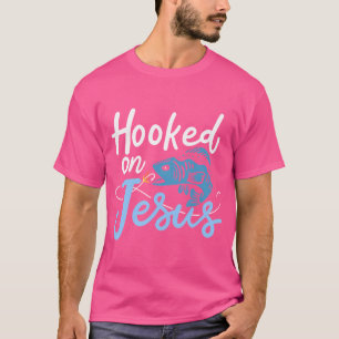 Auf dem Bass-Fischen von Jesus verborgen T-Shirt