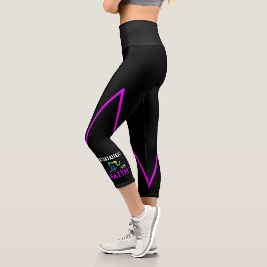 Auf dem Christlichen Zweitplatzierten des Glaubens Capri Leggings (Links)