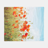 Auf dem Feld nahe Pappchen. Wilde Blume im Frühlin Fleecedecke (Vorderseite (Horizontal))