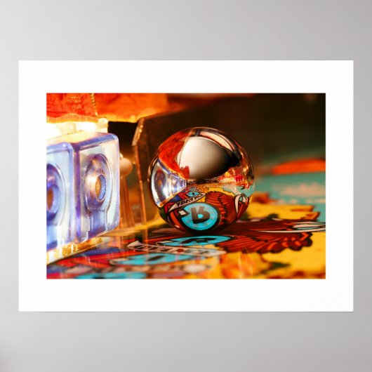 Auf dem Flussufer ein weißes Wasserpfeifer-Poster Poster (Vorne)