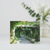 Auf dem Gartenweg Postkarte (Stehend Vorderseite)