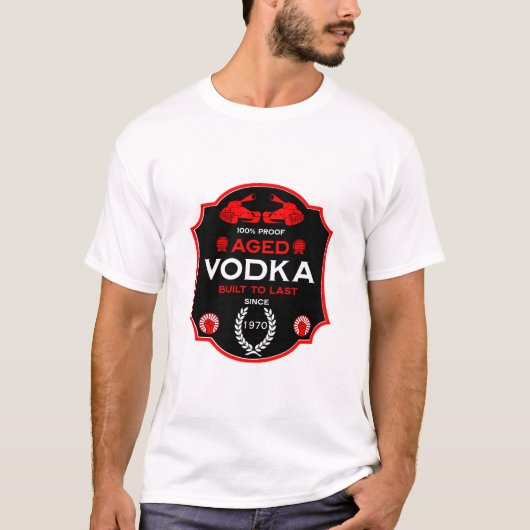 Auf dem Hügel um 50 Vodka Drinker T-Shirt (Vorderseite)