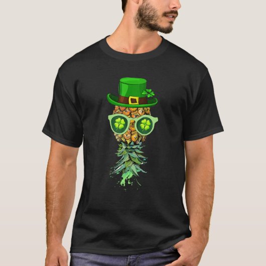 Auf dem Kopf Ananas Maske St Patrick's Day Funny T-Shirt (Vorderseite)