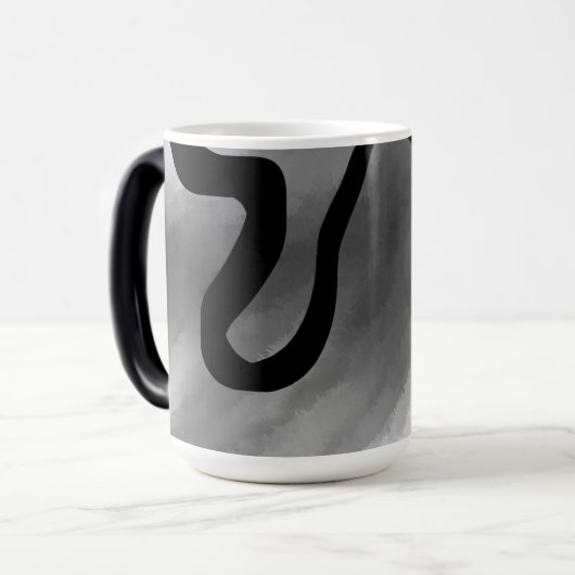 Auf dem Raster: Abstrakt grau, schwarz und weiß Verwandlungstasse (Vorderseite Links)