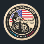 Auf dem Weg zum Montana Motorrad Magnet<br><div class="desc">Die "Going-to-the-Sun Road" wurde in einem Vintagen,  Not leidenden Stil gebaut. Es ist eine landschaftliche Fahrt,  die in Montana und im Glacier Nationalpark zu finden ist.</div>