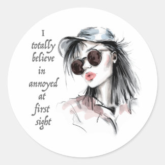 auf den ersten Blick verärgert Runder Aufkleber