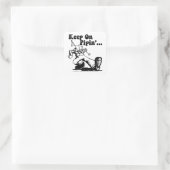 Auf den kleinen Aufklebern von Pipin behalten Quadratischer Aufkleber (Tasche)