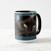 Auf den Kopf gestellt: rechte Seite hoch und Tasse (VorderseiteRechts)