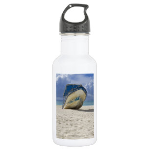 Auf den Strand gesetztes Boot Trinkflasche