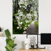 Auf den Zweigen der Blüten Poster (Heimbüro)