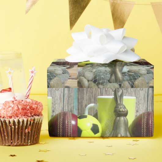 Auf der anderen Seite Pitch & Crease: Fußball-Cric Geschenkpapier (Geburtstagsparty)