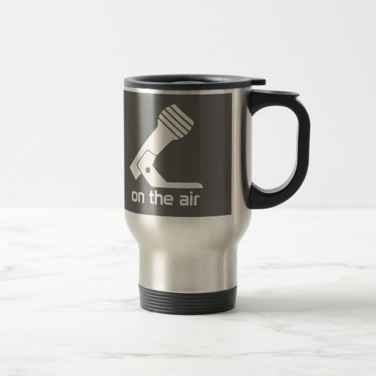 Auf der Flugzeugverkehr-Tasse (grau) Reisebecher (Rechts)