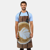 Auf der gesamten Oberfläche bedruckte Schürze (Getragen)