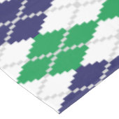 Auf der grünen Rauten-Tischdecke Tischdecke (Schrägansicht)