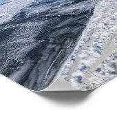 Auf der Klippe über dem eingefrorenen Fluss missis Poster (Ecke)