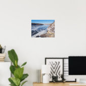 Auf der Klippe über dem eingefrorenen Fluss missis Poster (Heimbüro)