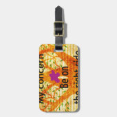 Auf der rechten Seite sein Gepäckanhänger (Vorderseite vertikal)