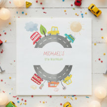 Auf der Straße glückliche Fahrzeuge Junge Geburtst