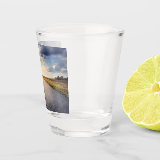 Auf der Straße Schnapsglas (Rechts)