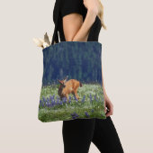 Auf der Wiese Tasche (Von Nahem)