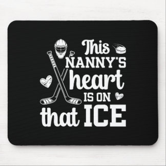 Auf dieser Eishockey-Nanny-Oma Eishockeyspielerin Mousepad