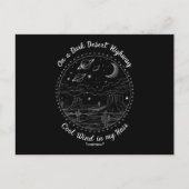 Auf einem dunklen Wüste Highway Travel Mountain Ca Postkarte (Vorderseite)