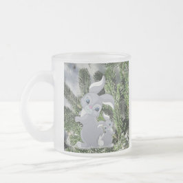 auf einem Nadelzweig konzipiert Mattglastasse