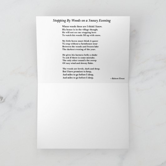 Auf einem schneebedeckten Abend am Wald hängen Karte (Innenseite)