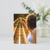 auf einem Zug gewartet Postkarte (Stehend Vorderseite)