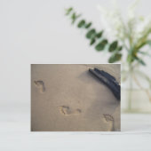 Auf einer Wanderung durch den Sand Postkarte (Stehend Vorderseite)