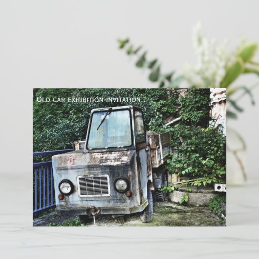 Auf Einladung verzichteter LKW (Stehend Vorderseite)