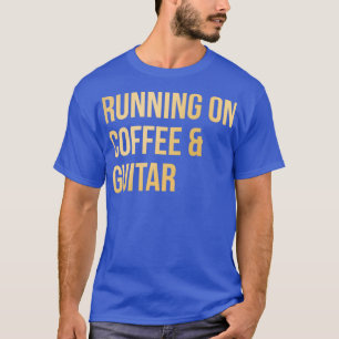 Auf Kaffee und Gitarre in Gold Pullover Hood laufe