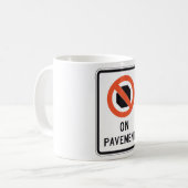 Auf Pavement-Schilder-Tasse Kaffeetasse (Vorderseite Links)