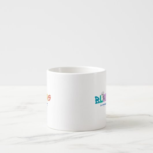 Auf seltsame Weise blühen - ästhetische Tasse (Vorderseite)