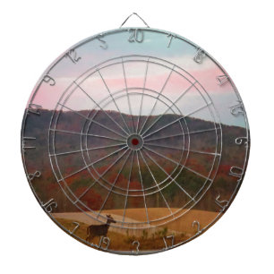 Auf Sonnenuntergang angelegter Golfplatz Dartscheibe