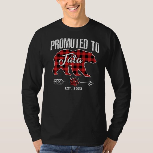 Auf Tata 2023 bear Pajama Red Kariert Buffa beförd T-Shirt (Vorderseite)