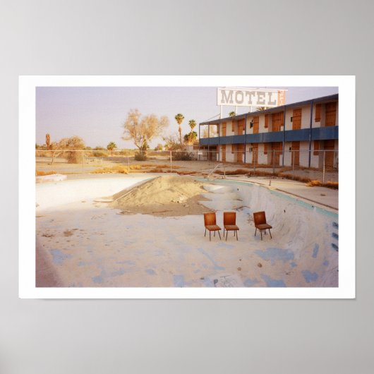 Auf Urlaub: Entspannen wir uns im Pool! Poster (Vorne)