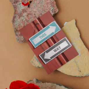 Auf welche Weise? Verwirrende Straßenschilder Postkarte