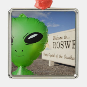 Aufblasbares alien mit Willkommen zu Roswell Ornament Aus Metall