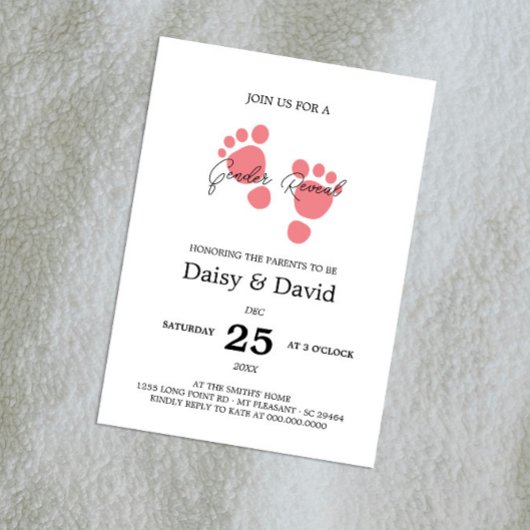 Aufdeckung der Einladung von Mädchen zu Füttern