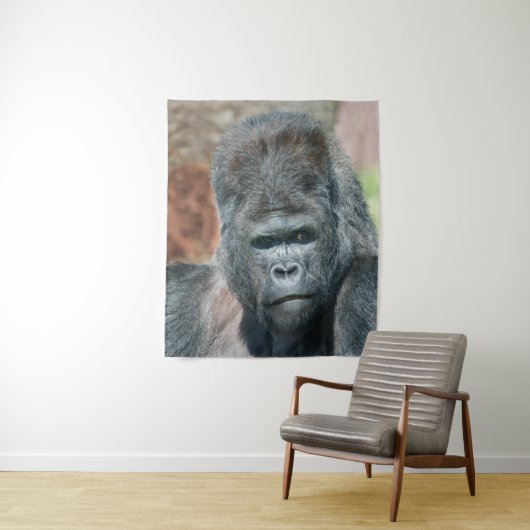 Auffallende Pose von Silverback Gorilla Wandteppich (Beispiel)