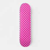 Auffallendes rosa Schachbrettmuster Skateboard (Vorne)