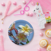 Auffällige Plumeriafrangipani-Blüte Pappteller (Party)