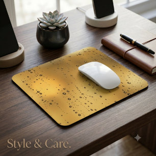 Auffälliger goldener texturierter Regentropfen Mousepad