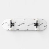 Auffälliger, maßgeschneiderter Markenname Textmust Skateboard (Horizontal)