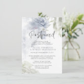 Aufgehängte Hochzeit Wasserfarbe Dusty Blue Floral Einladung (Stehend Vorderseite)