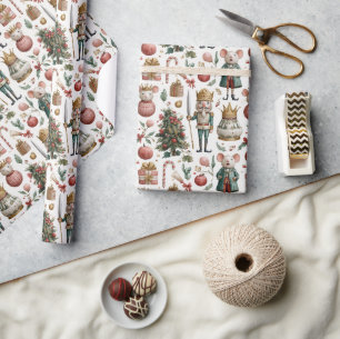 Aufgeputzte Mäuse und Christbaumkugeln Geschenkpapier