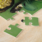 Aufgeregter Kobold mit Goldtopf Puzzle (Seite)