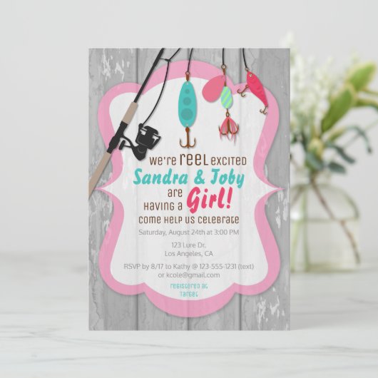 Aufgeregtes Angeln Rosa Babydusche Einladung (Stehend Vorderseite)