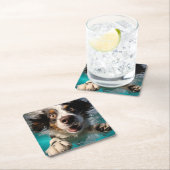 Aufgeregtes Hundeschwimmen unter Wasser Rechteckiger Pappuntersetzer (Vor Ort)